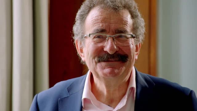 S01:E01 - Robert Winston