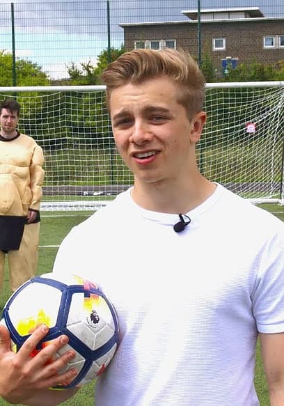 Póster de S01:E03 - Sunday League
