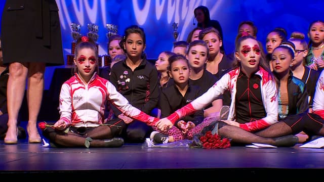 S05:E24 - Maddie vs. Mackenzie