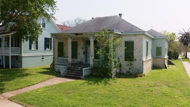 S03:E08 - Half-Lot Problems