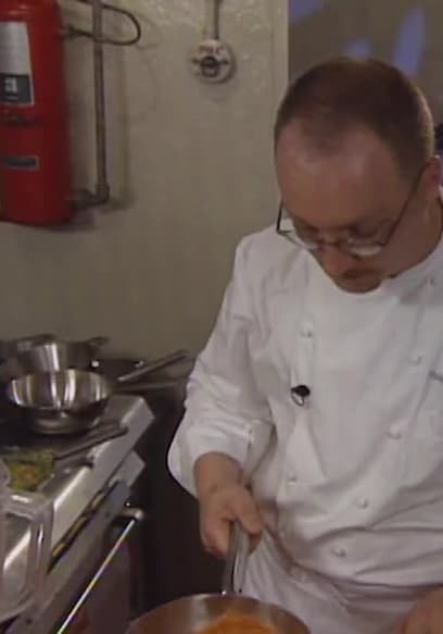 Affiche de S01:E06 - Chefs: Vernon Hughes, Philippe Mongereau, and Roger Wiles
