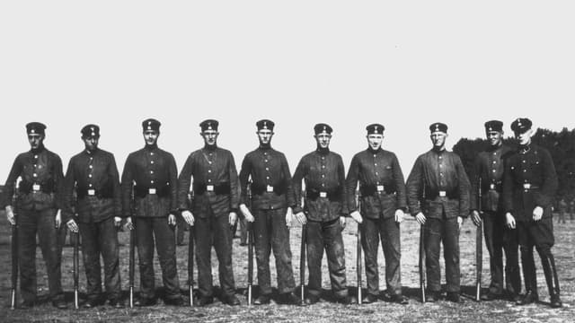 S01:E03 - Kill the New Chancellor