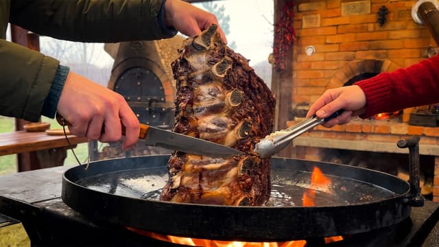 S01:E12 - The Perfect Meat Mystery