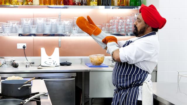 S08:E02 - Scotland Fish