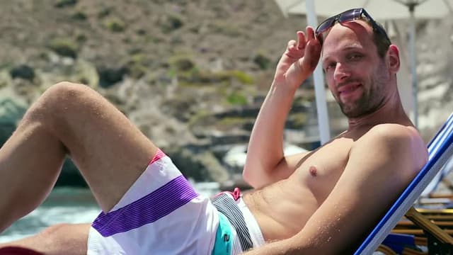 S01:E04 - Dung Beetle Star Search