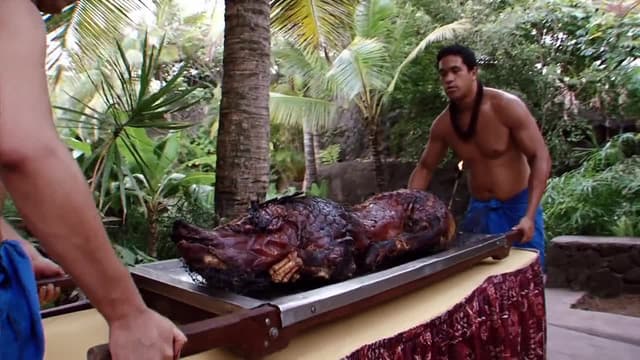 S01:E01 - Pork Paradise