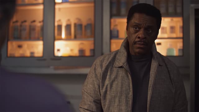 S03:E05 - Risk It All