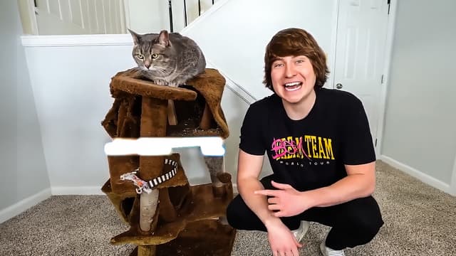 S01:E03 - I Built a Luxury $25,000 Cat Castle and Tiny House