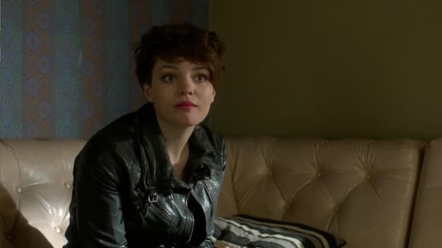 S04:E08 - The War Child