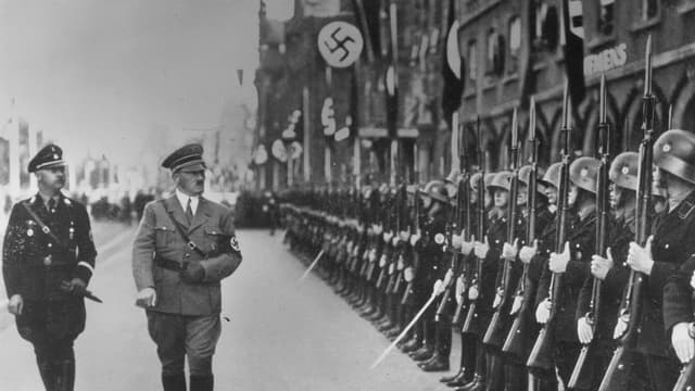 S01:E02 - Early Attempts on Hitler's Life