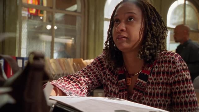 S02:E13 - Dominoes Falling