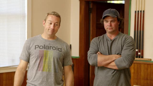 S01:E08 - Dining Pool Table