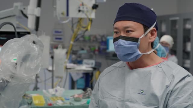 S02:E01 - Elio’s Broken Heart