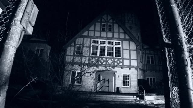 S04:E01 - Cresson Sanatorium (Pt. 1)