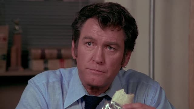 S01:E17 - No Place to Hide