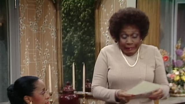 S11:E02 - The Odd Couple