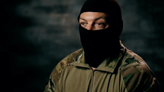 S01:E02 - Operation Chimere 31