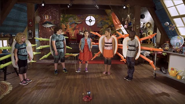 Watch Finding Stuff Out S04:E406 - Creepy Critters - Free TV Shows | Tubi