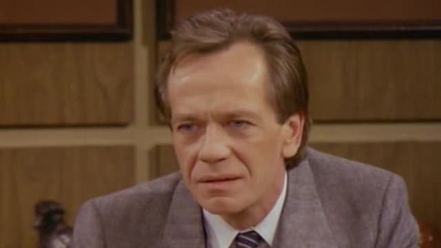 S01:E05 - Check This!