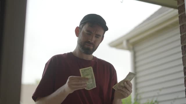 S01:E09 - Home Alone