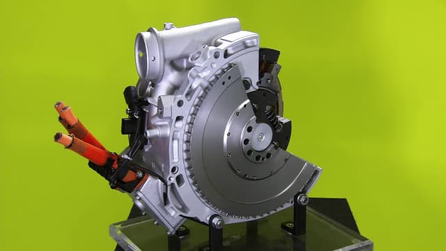 S03:E02 - Porsche 918 Spyder