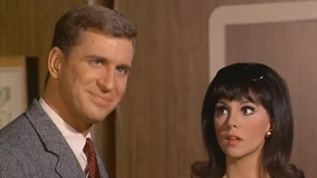 S01:E24 - A Tenor's Loving Care