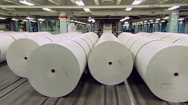 S03:E06 - Hot Off the Press