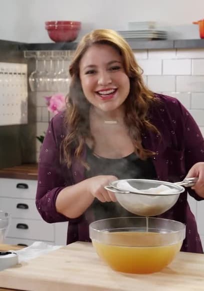 S01:E03 - Weeknight Dishes Made in Little Thyme poster