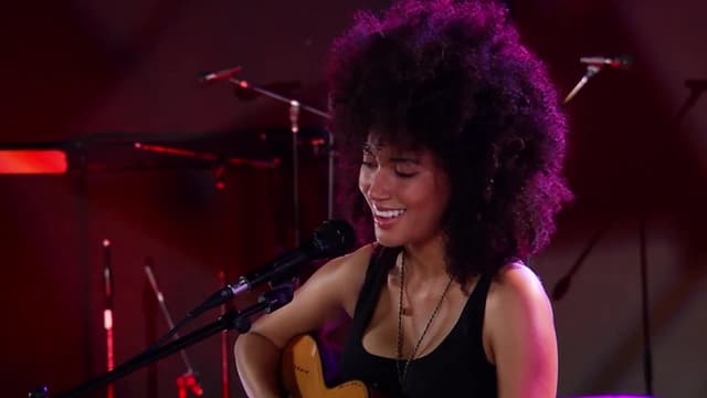 S01:E01 - Andy Allo