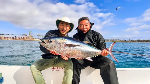 S01:E05 - Two Sushi Chefs Catch and Prepare Bluefin Tuna