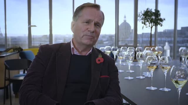 S01:E04 - Auction Lot 288