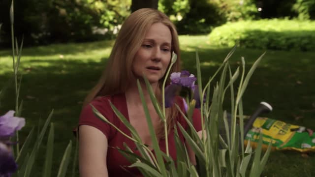 S01:E05 - Blue-Eyed Iris