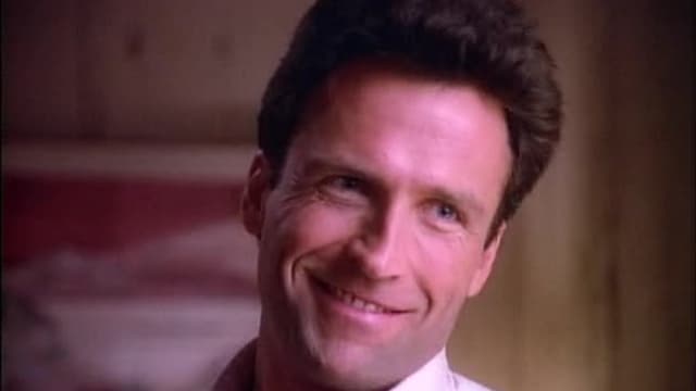 S12:E26 - Play, Pause, Search