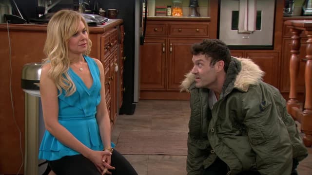 S04:E12 - Charlie Spends the Night With Lacey