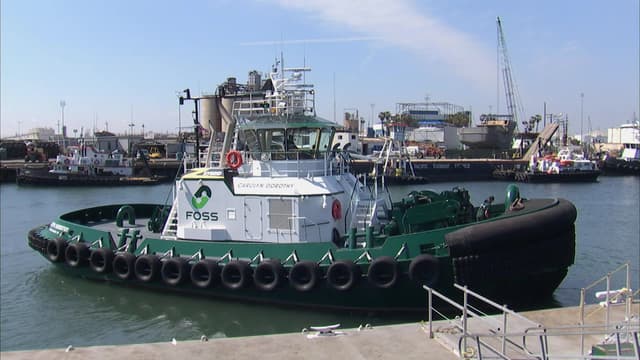 S15:E16 - Super Ships