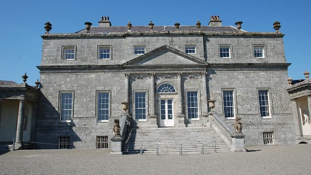 S01:E04 - Russborough House