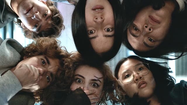 S02:E02 - DON'T GET CAUGHT