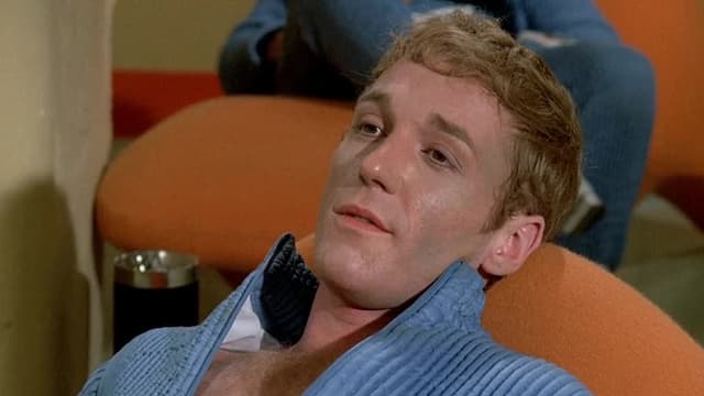 S01:E18 - The Cat With Ten Lives