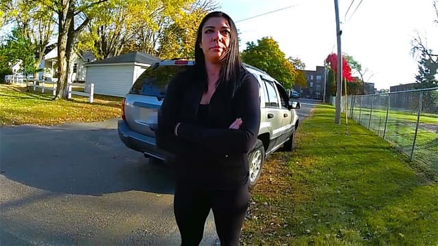 S01:E06 - Car Crash Into a Neighbor's Home