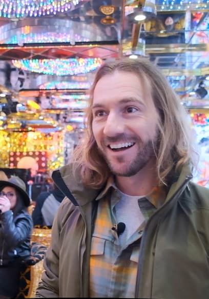 S01:E06 - Exploring Hidden Tokyo poster