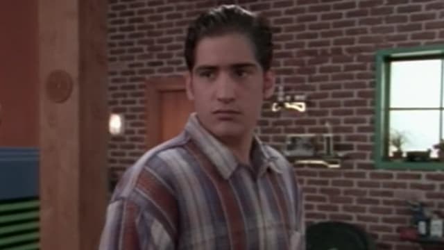 S01:E45 - The Old Switcharoo