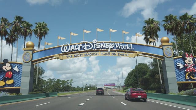 S01:É05 - S01:E05 - Creating a New World