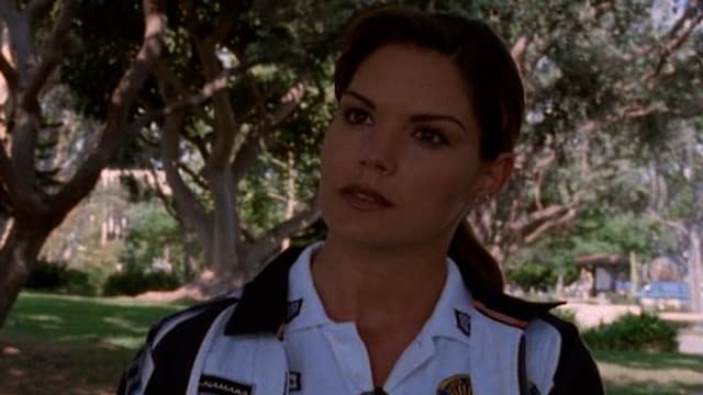 S04:E18 - Thicker Than Water