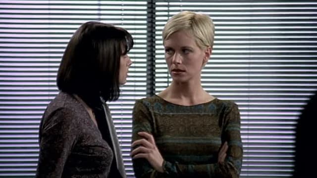 S01:E06 - Skin Deep