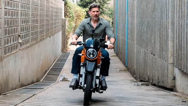 S01:E05 - Move