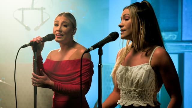 S01:E05 - Maddie and Tae