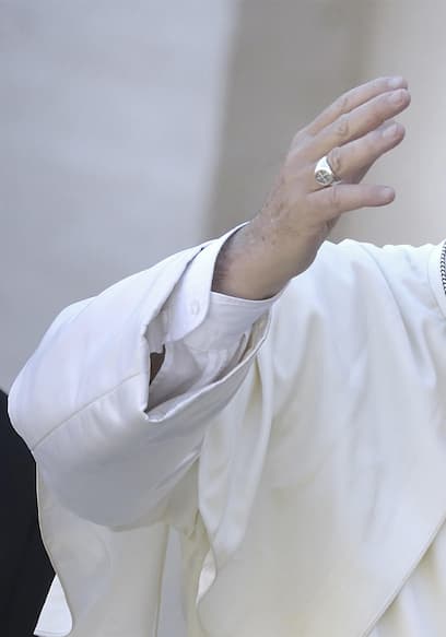 S02:E01 - Pope Francis poster
