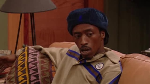 S02:E206 - A Police Officer and a Gentleman