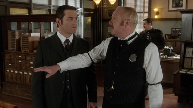 S08:E07 - What Lies Buried