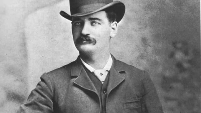 S01:E02 - Ghosts and UFOs